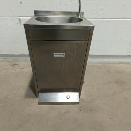 Stainless steel hand wash basin (foot operated)